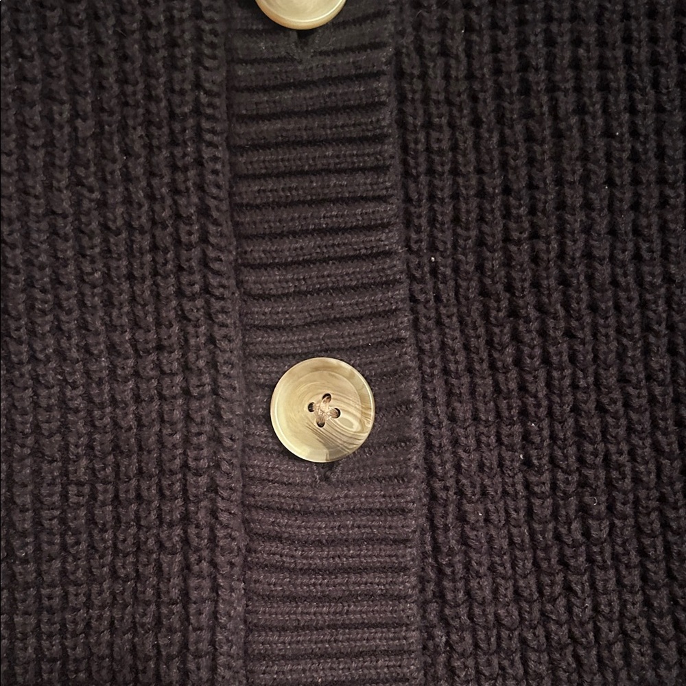 Black Ribbed Cardigan with Button Closure - Picture 4 of 4